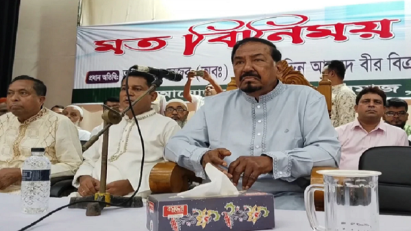 শেখ হাসিনা ‘বিশ্বের সেরা অভিনেত্রী’, গুমের নির্দেশদাতা ছিলেন: স্পিকার