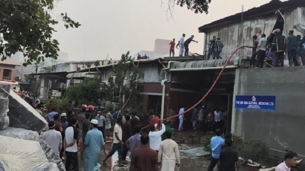 এক ঘণ্টার চেষ্টায় ইবনে সিনার ওষুধ কারখানার আগুন নিয়ন্ত্রণে