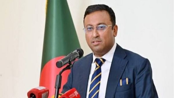 শেখ হা‌সিনা ভার‌তে ব‌সে যেভাবে বিরক্ত কর‌ছেন, বাংলাদেশ থে‌কে হলে মোদি ঢাকা সফর কর‌তেন