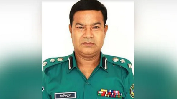 ডিআইজি পরিচয়ে ভিআইপি লাউঞ্জ ব্যবহার, ‘অতিরিক্ত ডিআইজি’ বরখাস্ত