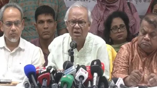 বিএনপি নয়, আওয়ামী লীগকে ক্ষমা করতে চেয়েছিল জামায়াত: রিজভী