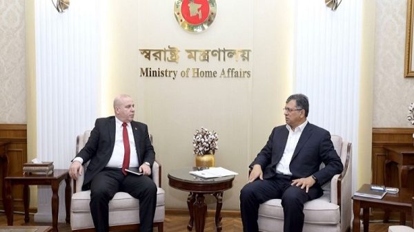 আলজেরিয়া থেকে দীর্ঘমেয়াদে এলএনজি-সার আমদানি করবে বাংলাদেশ: স্বরাষ্ট্রমন্ত্রী