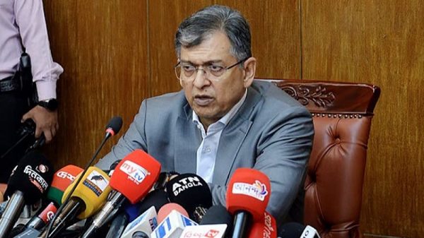 ‘ক্রসফায়ারের’ ক্ষেত্রে জিরো টলারেন্স, আইজিপির বক্তব্য ঠিক হয়নি: স্বরাষ্ট্রমন্ত্রী