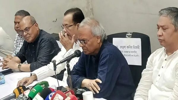 নেতা-কর্মীদের ফ্যাসিবাদী আচরণ না করার আহ্বান রিজভীর